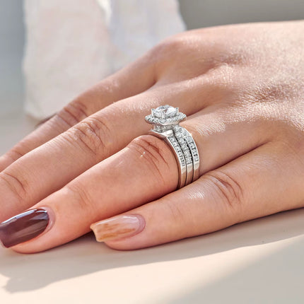 Conjunto de anillos de boda de plata 925 para mujer con anillo de compromiso halo y circonia cúbica de 1 quilate