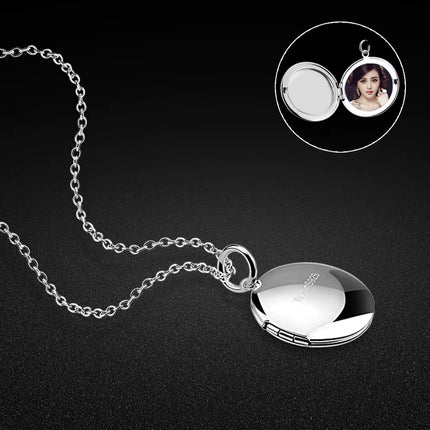 Collar de Plata 925 para Mujer con Colgante Redondo Tipo Caja para Fotos | Joyería Moderna y Regalo Creativo