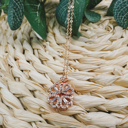 Caja de Regalo con Collares Dorados | Trébol de Cuatro Hojas, Corazón y Collar Lindo para Novia